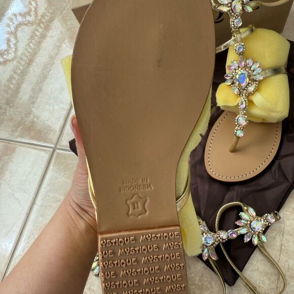 Mystique Boutique Gold Crystal gladiator/ankle strap sandals - Picture 2 of 3